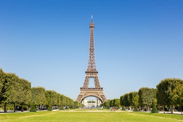 One day guided tour of Paris from London